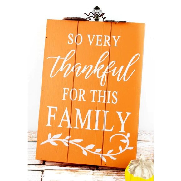 So Very Thankful For This Family. Wood Box Sign Pumpkin Thanksgiving Autumn Fall - Picture 1 of 1